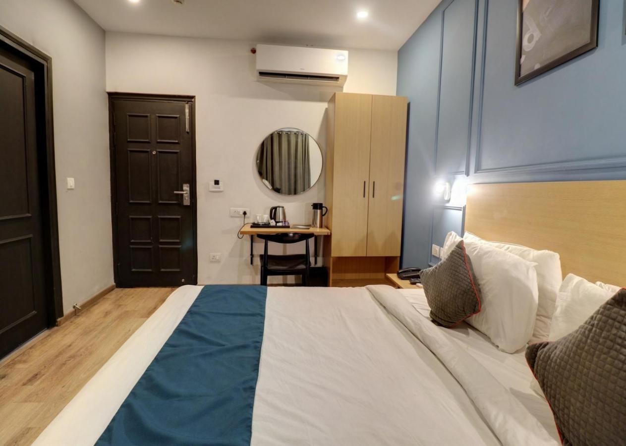 Hotel Mystic Falls Jaipur Eksteriør billede