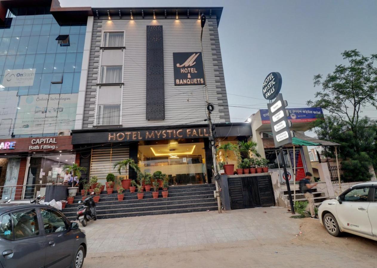 Hotel Mystic Falls Jaipur Eksteriør billede